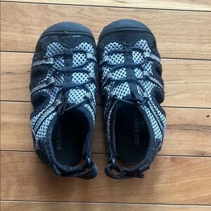Old Navy Black and Gray Kids Sandals